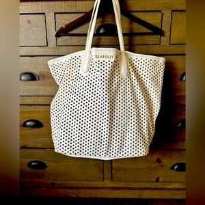 *Beach Vacation* Seafolly Australia Large Beach Tote, White